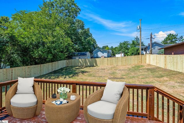 67 Dorsey Avenue, Greenville, SC 29611