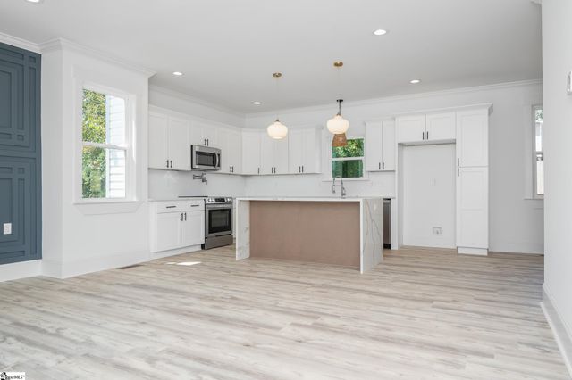 67 Dorsey Avenue, Greenville, SC 29611