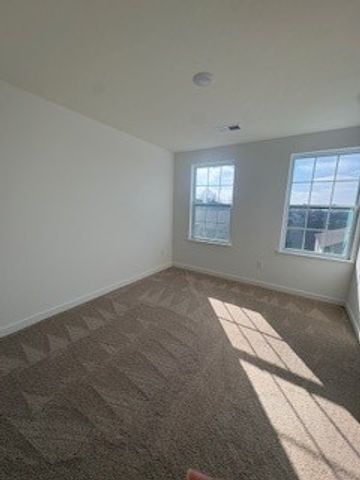 1253 Bedford Road 2084B, Irwin, PA 15642