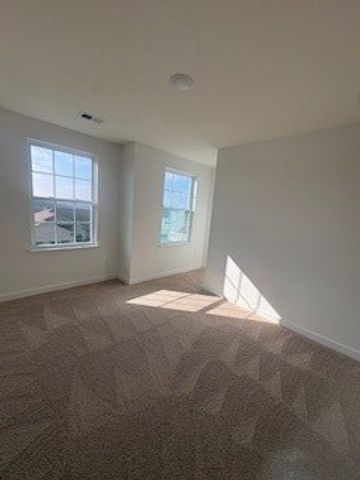 1253 Bedford Road 2084B, Irwin, PA 15642