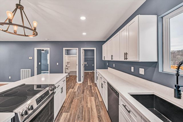 688 Wysong Mill RD, Hardy, VA 24101