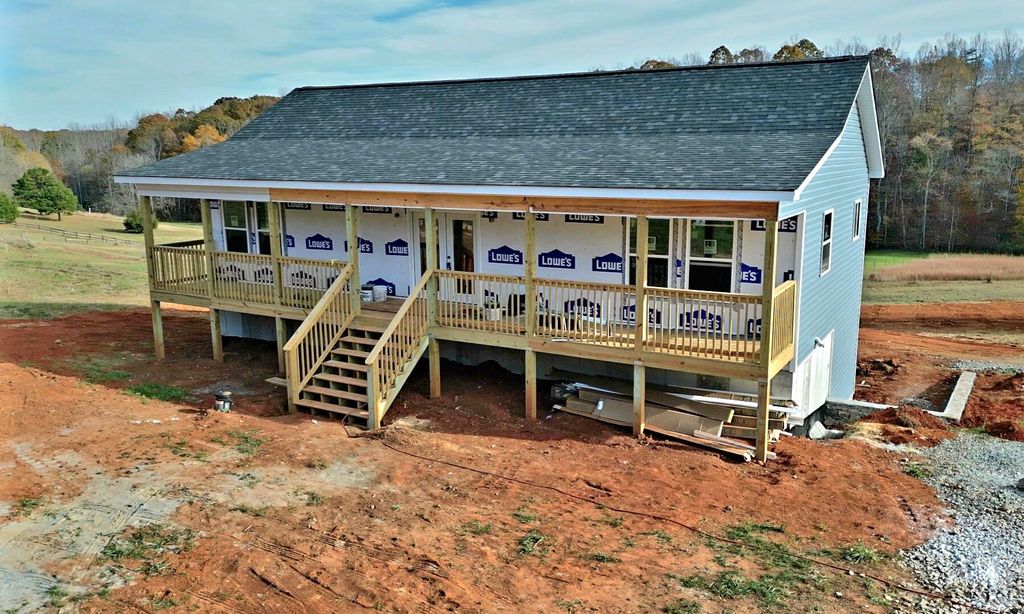 688 Wysong Mill RD, Hardy, VA 24101