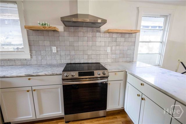 731 E 34th Street, Savannah, GA 31401