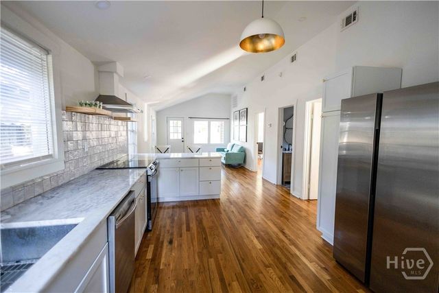 731 E 34th Street, Savannah, GA 31401