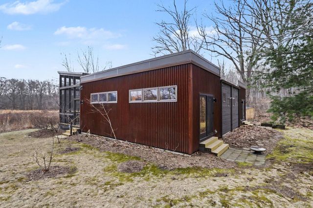 109 Tryon Farm Lane, Michigan City, IN 46360