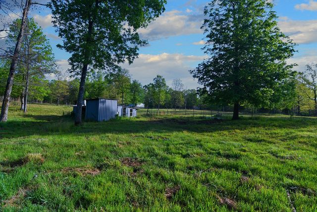 607 Monteagle Falls Rd, Monteagle, TN 37356