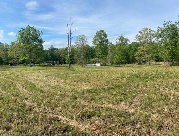 607 Monteagle Falls Rd, Monteagle, TN 37356