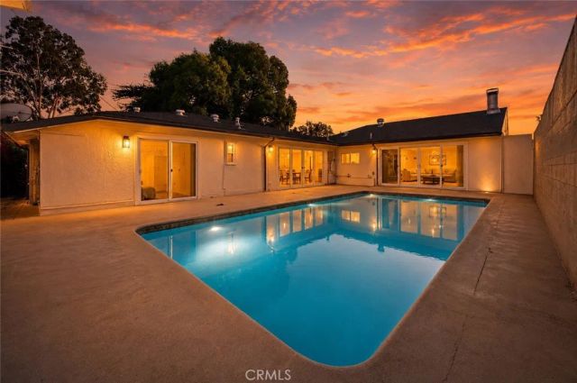 5650 Denny Avenue, North Hollywood, CA 91601