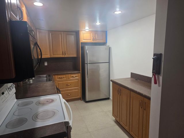 959 SE 2ND Avenue 105, Deerfield Beach, FL 33441