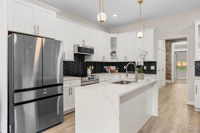 3000 Louisiana Avenue, St Louis, MO 63118