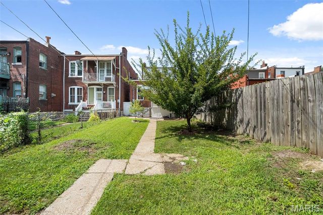 3000 Louisiana Avenue, St Louis, MO 63118