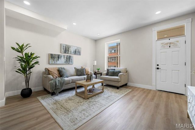 3000 Louisiana Avenue, St Louis, MO 63118