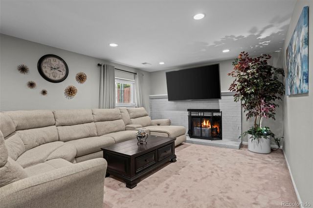1131 S Lewiston Street, Aurora, CO 80017