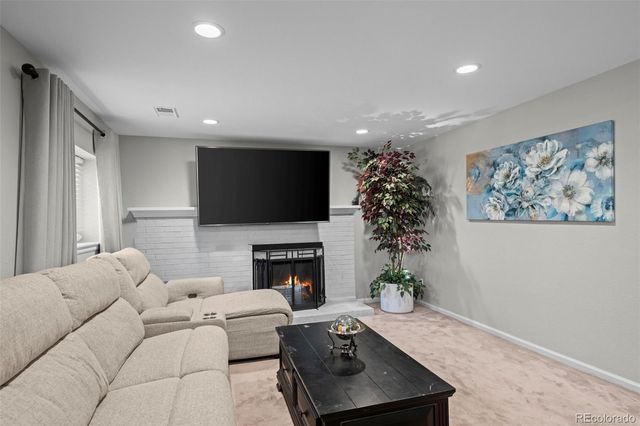 1131 S Lewiston Street, Aurora, CO 80017