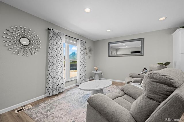 1131 S Lewiston Street, Aurora, CO 80017