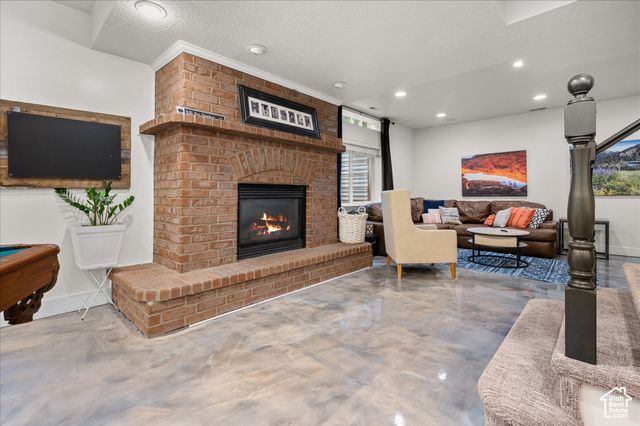 2011 DAN DR, Layton, UT 84040