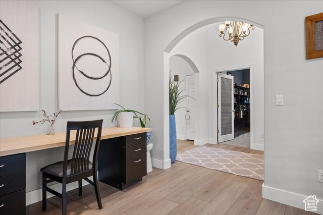 2011 DAN DR, Layton, UT 84040