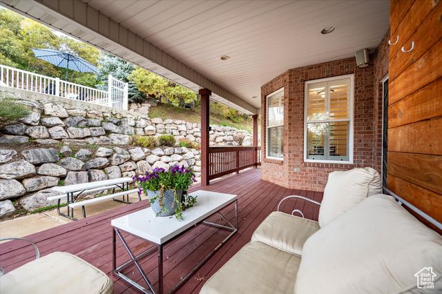 2011 DAN DR, Layton, UT 84040