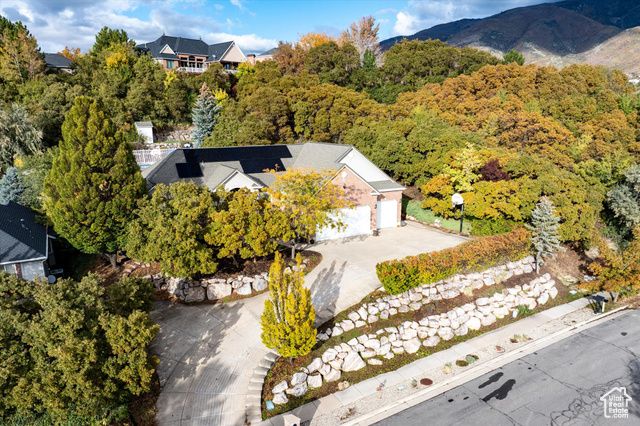 2011 DAN DR, Layton, UT 84040