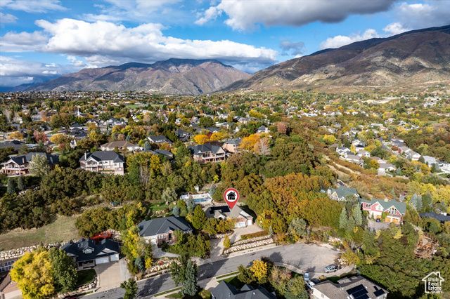 2011 DAN DR, Layton, UT 84040