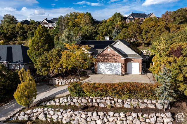 2011 DAN DR, Layton, UT 84040