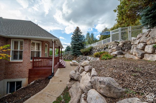 2011 DAN DR, Layton, UT 84040