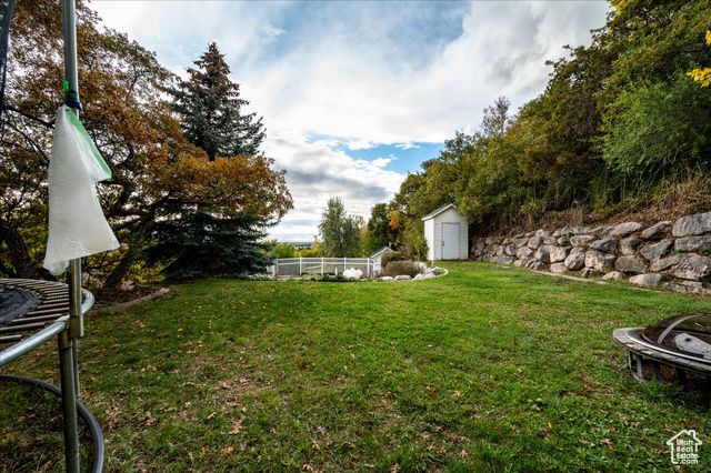 2011 DAN DR, Layton, UT 84040