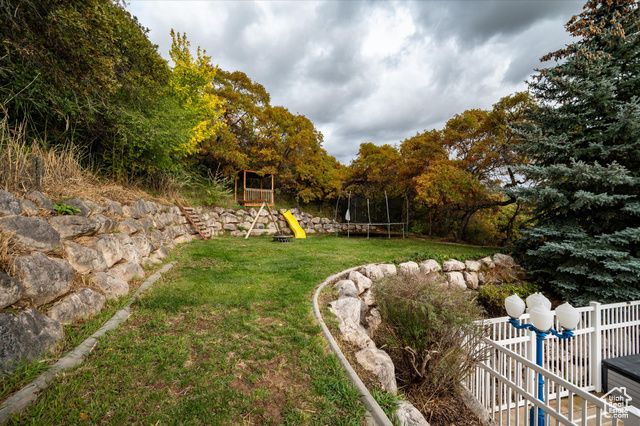 2011 DAN DR, Layton, UT 84040