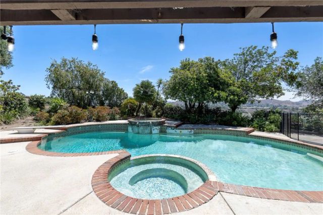 10542 Park Villa Circle, Villa Park, CA 92861