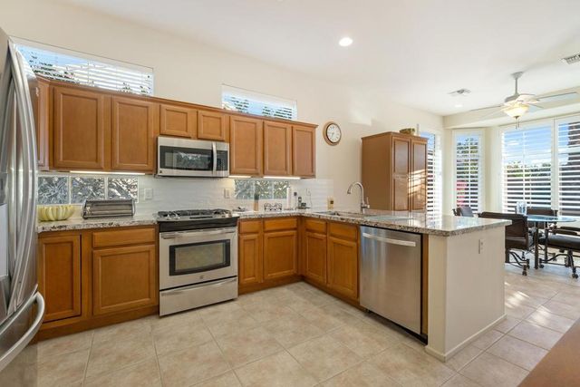 78325 Cloveridge Way, Palm Desert, CA 92211