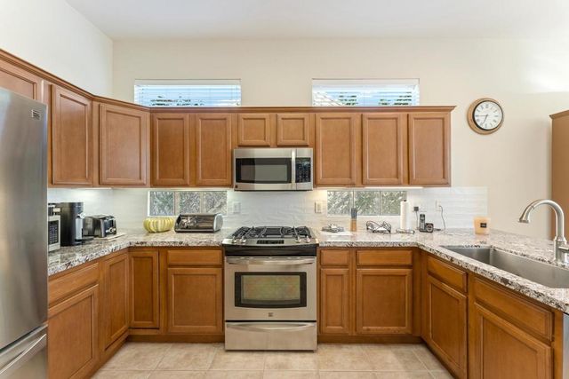 78325 Cloveridge Way, Palm Desert, CA 92211