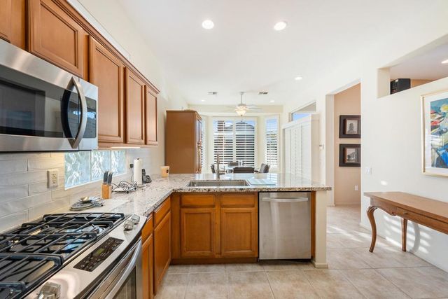 78325 Cloveridge Way, Palm Desert, CA 92211