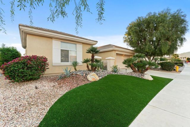 78325 Cloveridge Way, Palm Desert, CA 92211