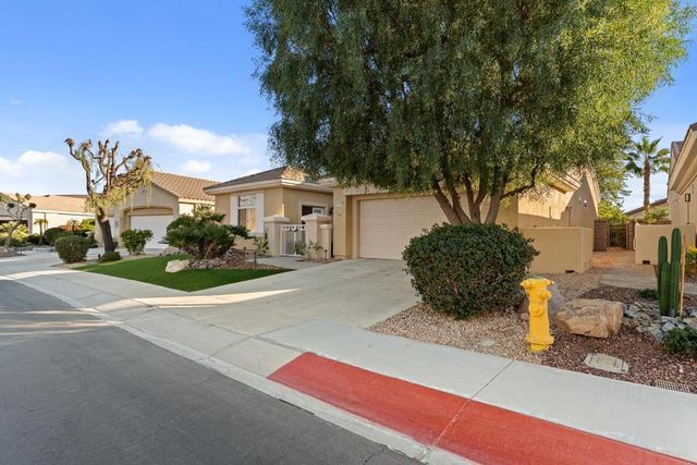 78325 Cloveridge Way, Palm Desert, CA 92211