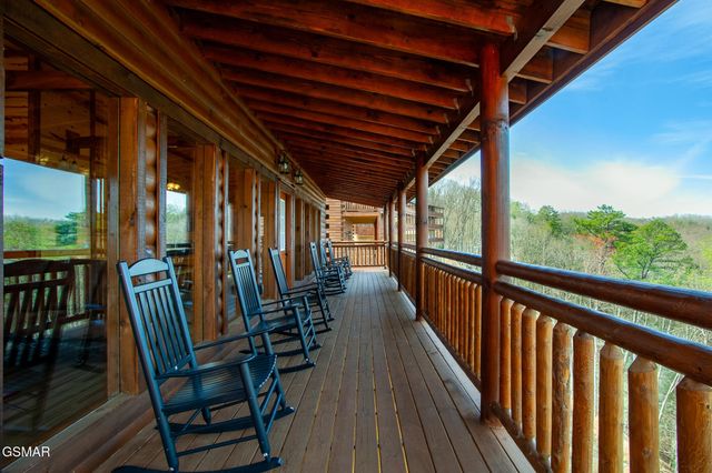 3708 Tilda Hilltop Way, Sevierville, TN 37862