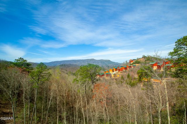 3708 Tilda Hilltop Way, Sevierville, TN 37862