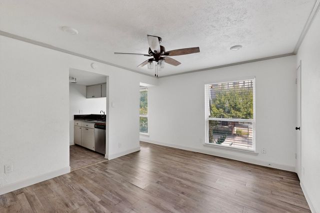 2003 Bennett Avenue 205, Dallas, TX 75206