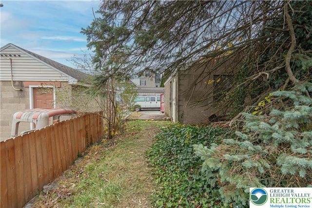 27 North 18th Street, Wilson Boro, PA 18042