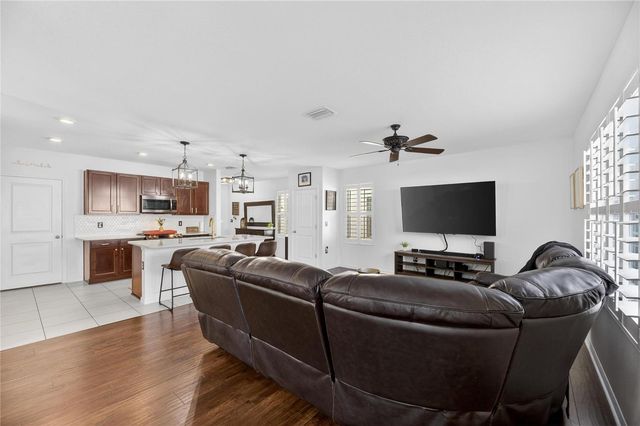 10230 GEESE TRAIL CIRCLE, Sun City Center, FL 33573