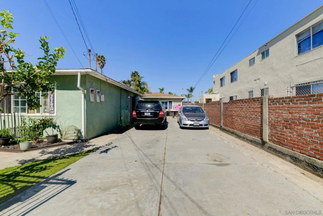 1328 Buena St, Oceanside, CA 92058
