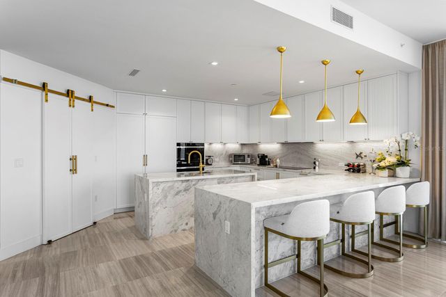 3101 W BAYSHORE BOULEVARD 801, Tampa, FL 33629