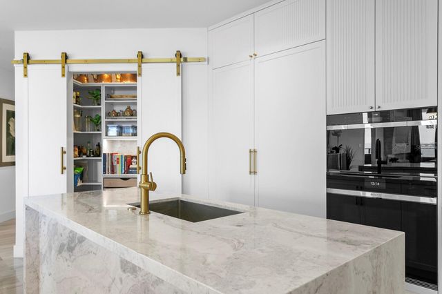 3101 W BAYSHORE BOULEVARD 801, Tampa, FL 33629