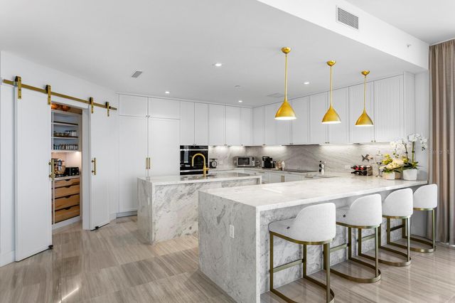 3101 W BAYSHORE BOULEVARD 801, Tampa, FL 33629