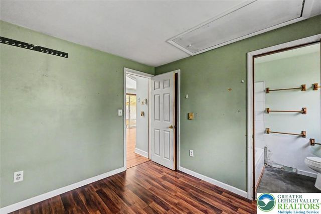 139 Jungfrau Drive, Pocono Twp, PA 18332
