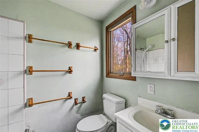 139 Jungfrau Drive, Pocono Twp, PA 18332