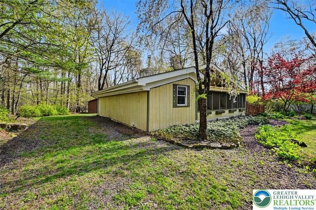 139 Jungfrau Drive, Pocono Twp, PA 18332