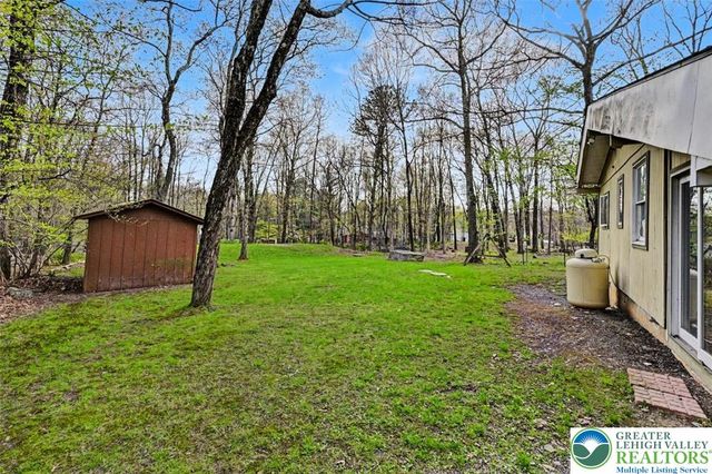 139 Jungfrau Drive, Pocono Twp, PA 18332