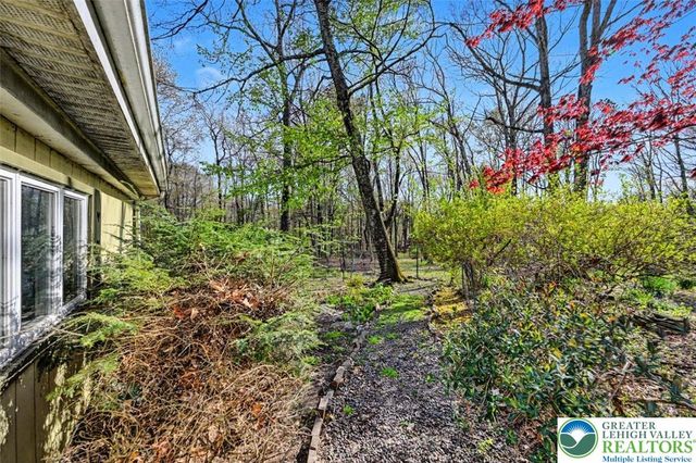 139 Jungfrau Drive, Pocono Twp, PA 18332