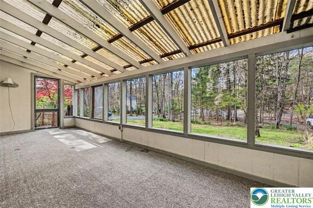 139 Jungfrau Drive, Pocono Twp, PA 18332