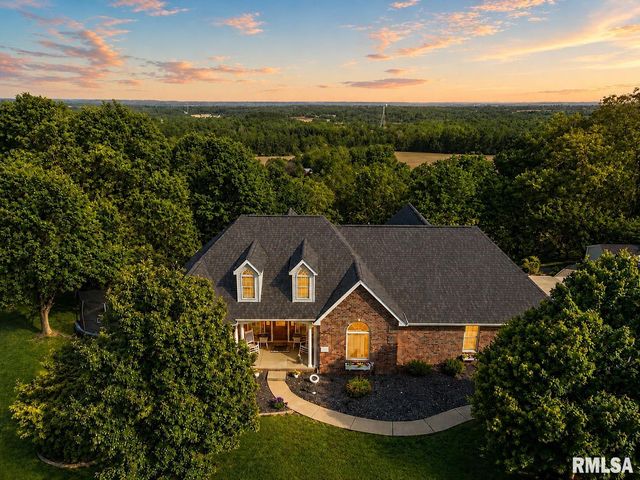 20724 N DEER BLUFFS Drive, Chillicothe, IL 61523